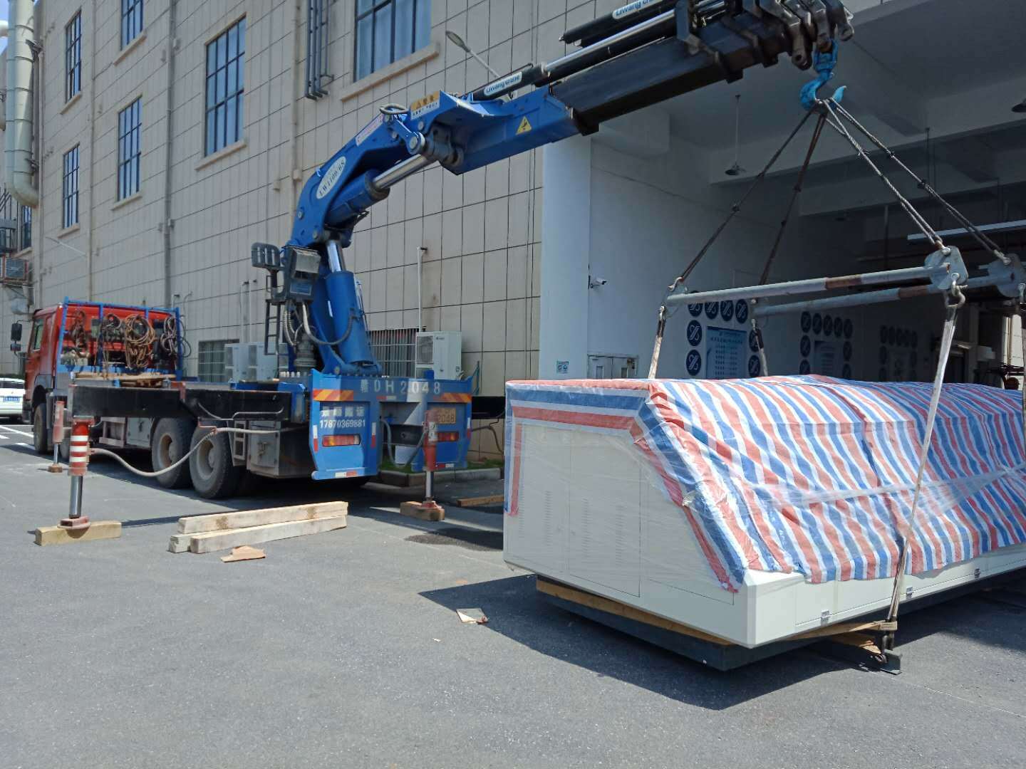 該如何做好大型設備搬運吊裝 該如何做好大型設備搬運吊裝