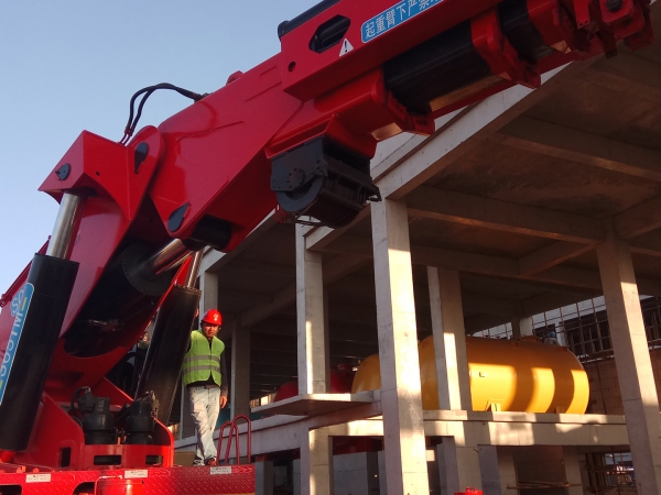 精密設備吊裝廠家告訴你完整的設備搬運合同包含哪些內容？